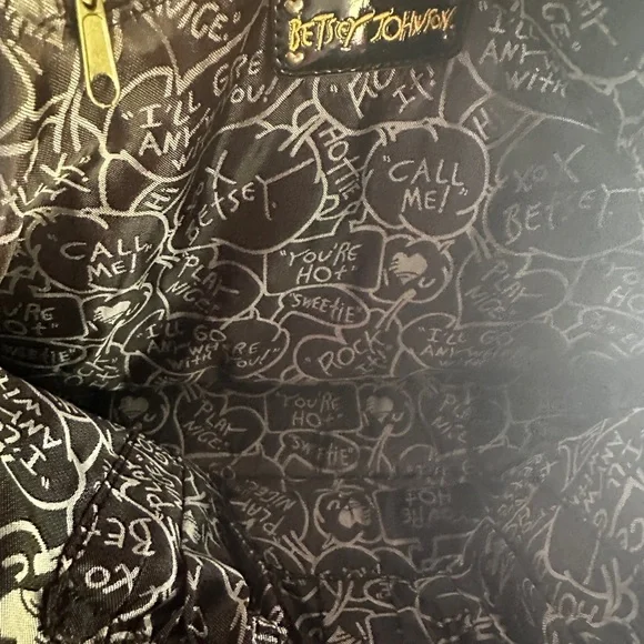 Betsy Johnson Black Patent Leather/Houndstooth Bowling Ball Style Handbag - Picture 11 of 11